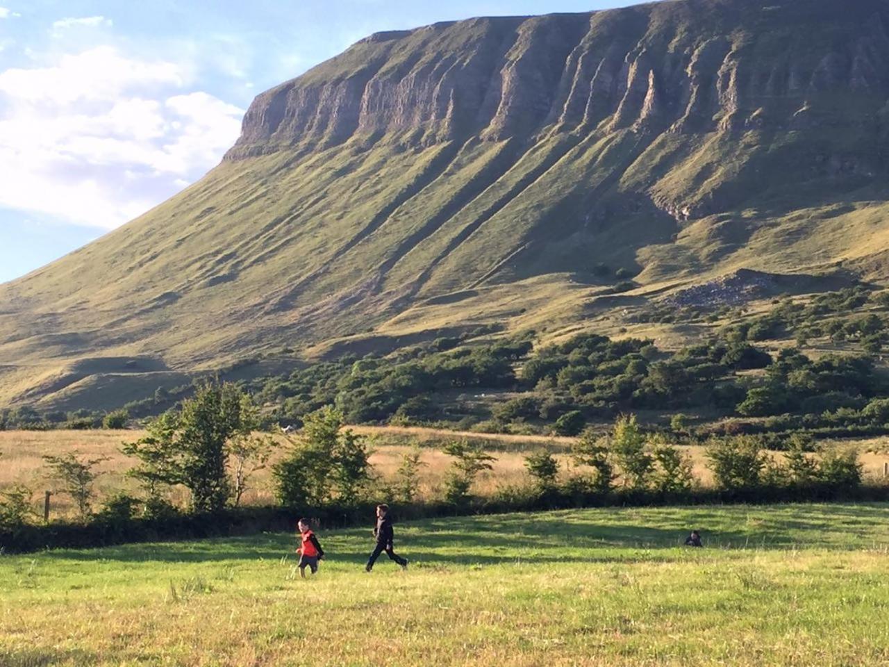 Benbulben Farmhouse B&B Drumcliff Bagian luar foto